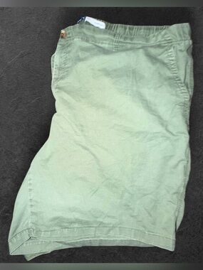 Old Navy Everyday Plus Size Shorts – 4X